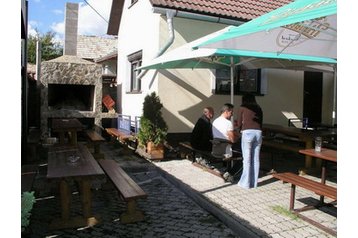 Viesu māja Zbyňov 3